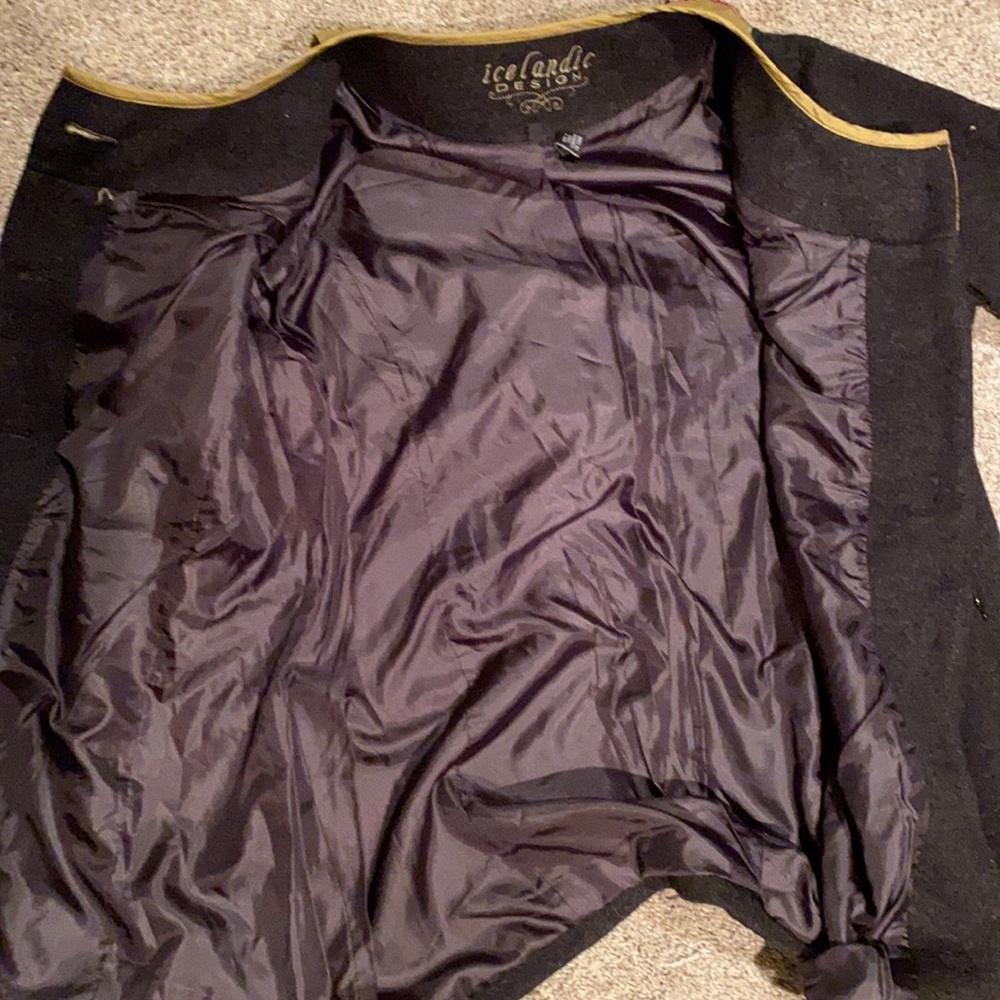 Icelandic Design Sweater - image 6